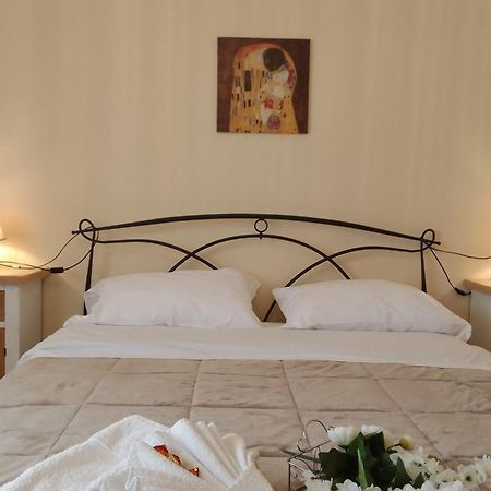 Apartament A Casa Di Iole Fiumicino Zewnętrze zdjęcie